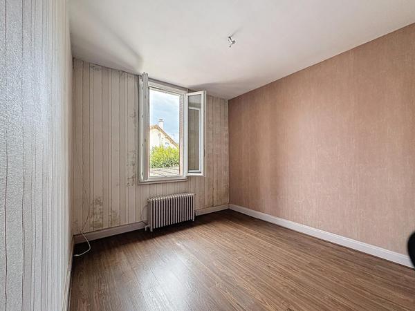 Appartement + atelier à rénover – 250m²