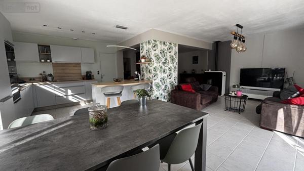 Maison à vendre à Les Ponts-de-Cé dans le Maine-et-Loire (49130), ref : 49020-490