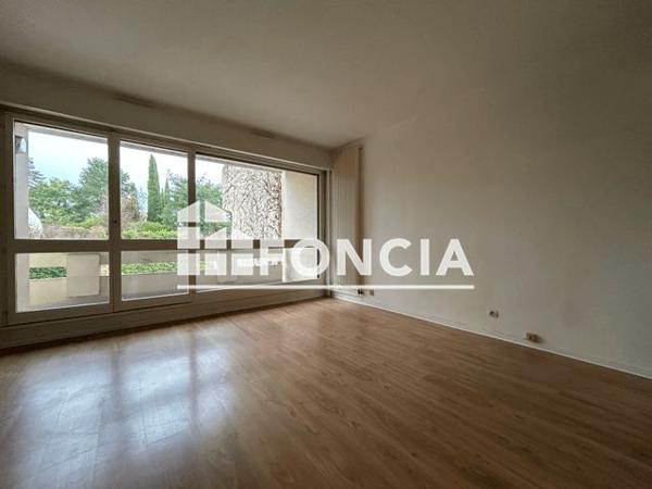 Location Studio 39.85 m² - 85-87 AVENUE GAMBETTA Chatou 78400
