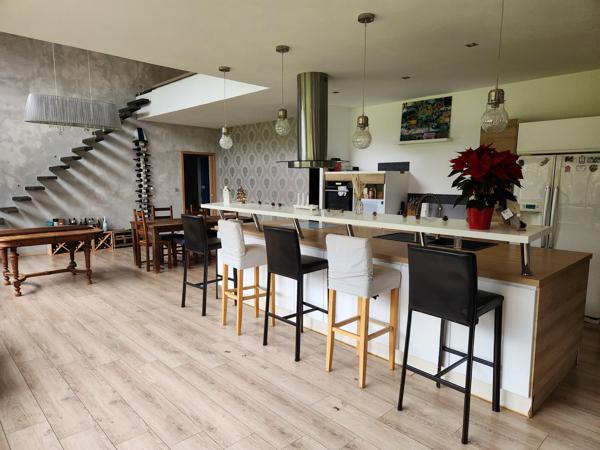 Maison à Chancelade, 24650 - 5 pièces 263m²