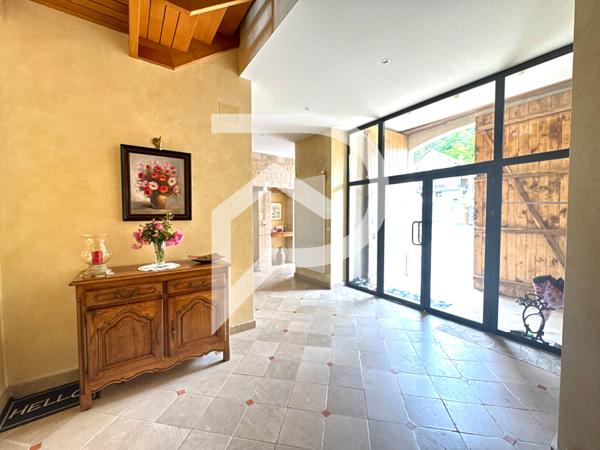 Maison 11 pièces 532 m2