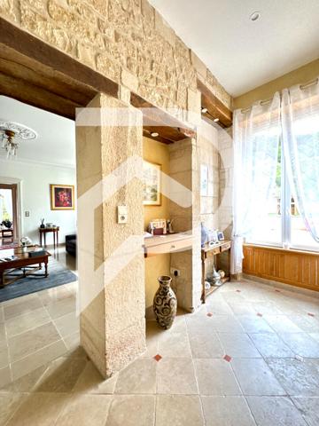 Maison 11 pièces 532 m2