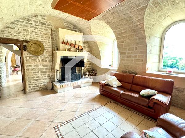 Maison 11 pièces 532 m2