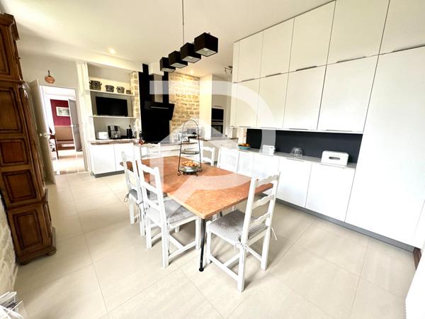 Maison 11 pièces 532 m2