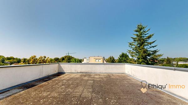 F4 rooftop
