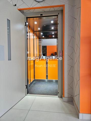 Maison à SAINTES, 17100 - 6 pièces 202m²