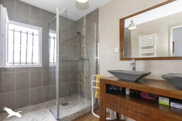 Maison à vendre 497 000 € Mèze 6 p 163 m² DPE B