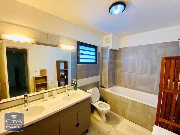 Appartement à vendre 4 pièces 84m² Saint-Paul (97460)