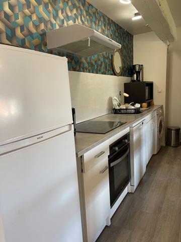 Appartement à vendre 3 pièces LEZIGNAN CORBIERES (11)- À deux pas de la gare – Charmant appartement cosy dans maison bourgeoise