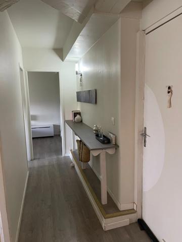 Appartement à vendre 3 pièces LEZIGNAN CORBIERES (11)- À deux pas de la gare – Charmant appartement cosy dans maison bourgeoise