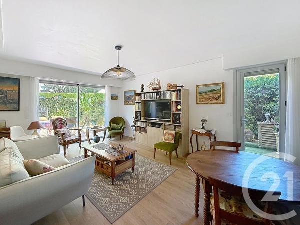 Appartement F3 à vendre  3 pièces - 78,36 m 2   ANTIBES  - 06