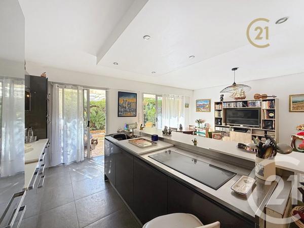 Appartement F3 à vendre  3 pièces - 78,36 m 2   ANTIBES  - 06