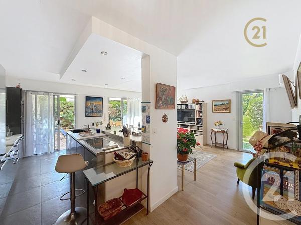 Appartement F3 à vendre  3 pièces - 78,36 m 2   ANTIBES  - 06