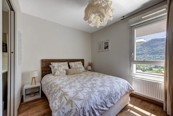 ANNECY - APP 4 P - 82 m² - TERRASSE - GARAGES - VUE PANORAMIQUE MONTAGNES