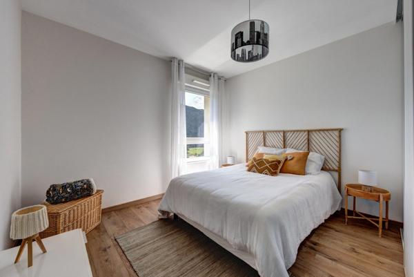 ANNECY - APP 4 P - 82 m² - TERRASSE - GARAGES - VUE PANORAMIQUE MONTAGNES
