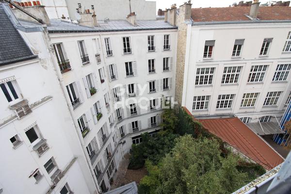 Appartement Paris 3 pièce(s) 52.11 m2