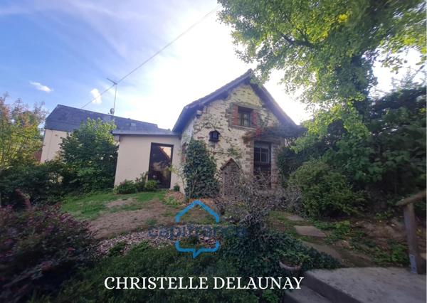 A proximité immédiate du centre, le long de la Mayenne.