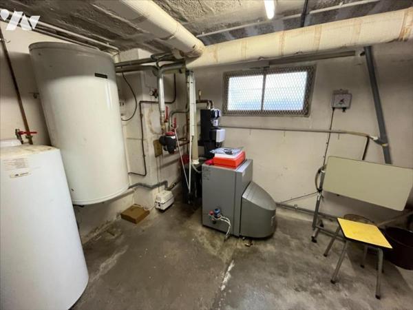 MAISON SUR SOUS-SOL COMPLET