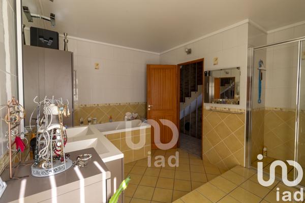 Maison à vendre 5 pièces 118 m² Jouy-le-Moutier