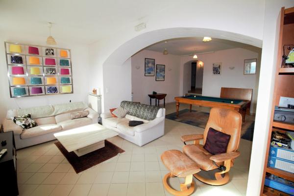 Maison de maître dans village de caractère