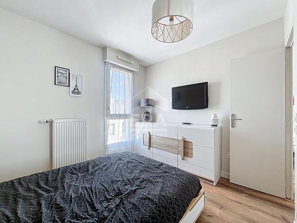 A louer meublé : 47m² + terrasse 22m² et parking