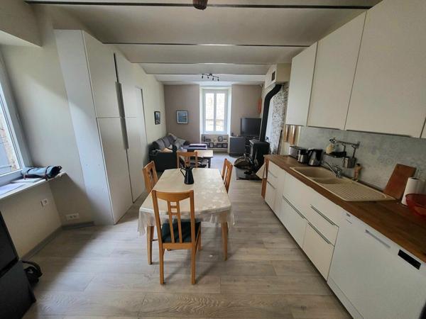 Maison à vendre    4 pièces •  Berrias-et-Casteljau