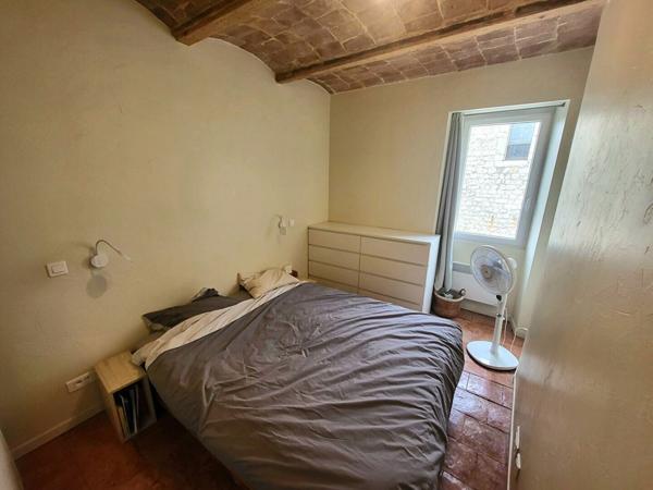 Maison à vendre    4 pièces •  Berrias-et-Casteljau