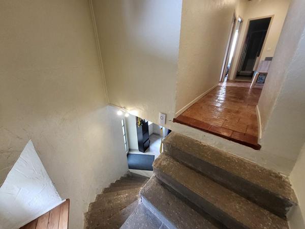 Maison à vendre    4 pièces •  Berrias-et-Casteljau