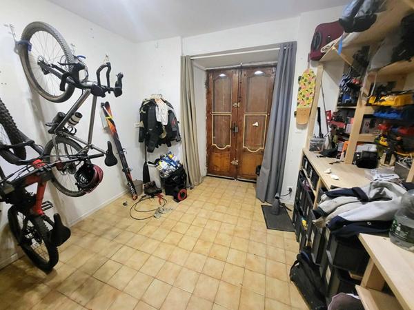 Maison à vendre    4 pièces •  Berrias-et-Casteljau