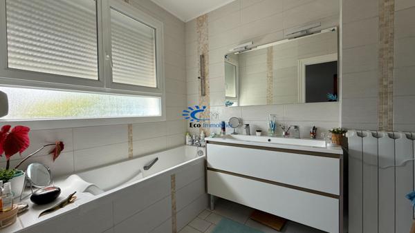PERIGNY MAISON 3 CHAMBRES 1 BUREAU GARAGE JARDIN  Perigny