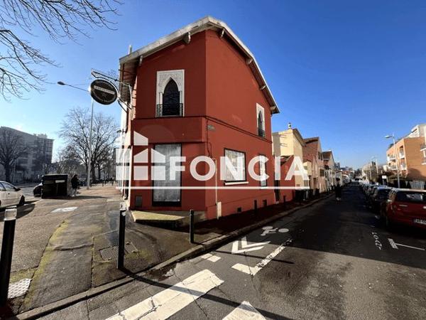 À vendre Local commercial 170 m² - Nanterre 92000