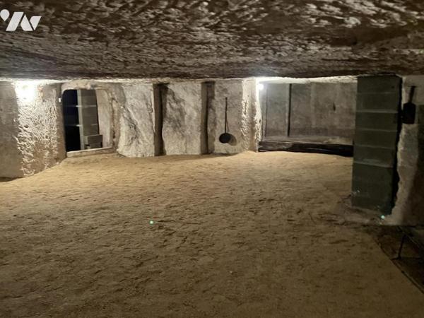 CAVE - A VENDRE - NAVEIL (41100)