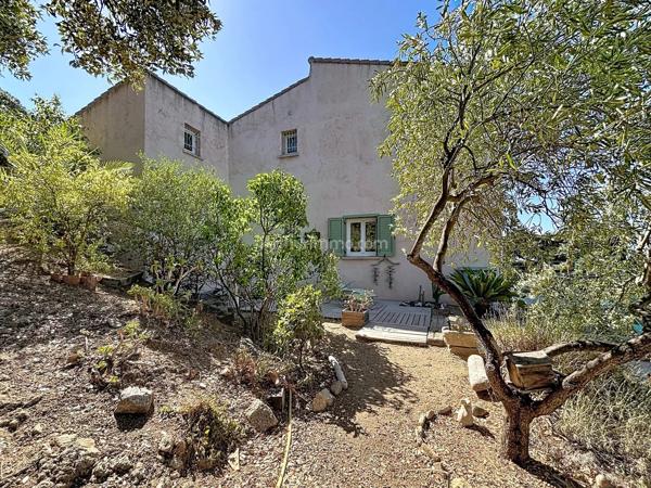 Vente                                                      Maison
                        
                     5 pièces                      113 m2                     à Lumio