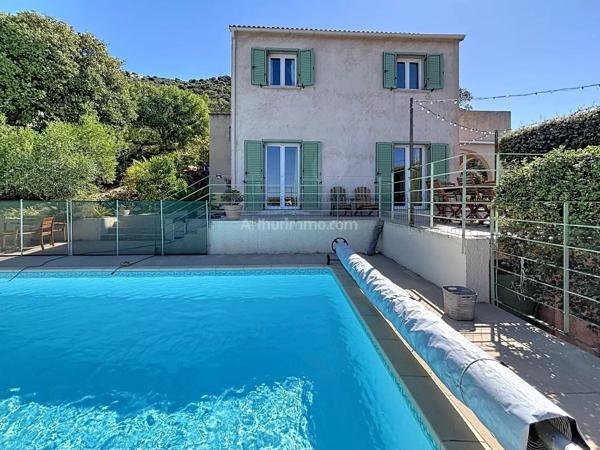 Vente                                                      Maison
                        
                     5 pièces                      113 m2                     à Lumio