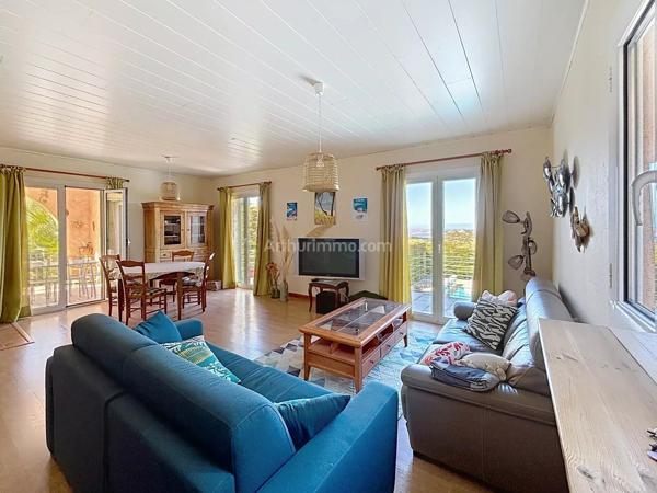 Vente                                                      Maison
                        
                     5 pièces                      113 m2                     à Lumio