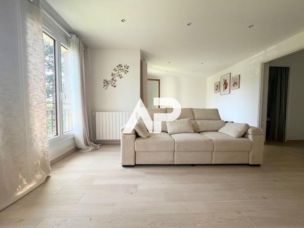 Appartement Montmorency 4 pièces 66 m2 €215 000 ** - Référence 1655