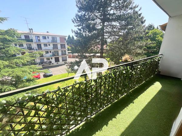Appartement Montmorency 4 pièces 66 m2 €215 000 ** - Référence 1655