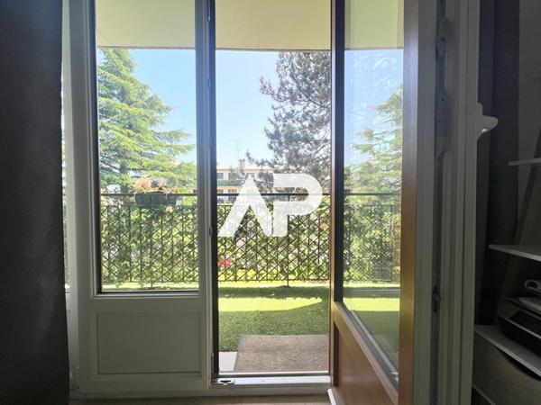 Appartement Montmorency 4 pièces 66 m2 €215 000 ** - Référence 1655