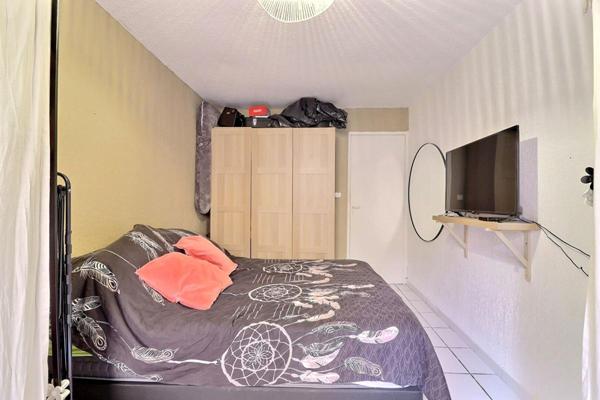 Appartement La Seyne Sur Mer (83500 ) 2 pièces 47 m2 avec un extérieur
