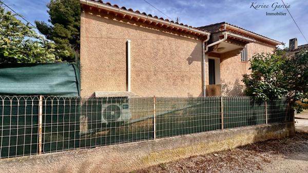 EMPLACEMENT PRIVILEGIE - SIX FOURS PROCHE LA COUDOULIERE - MAISON 3 PIECES - TERRAIN 300 M² - GARAGE - SOUS SOL