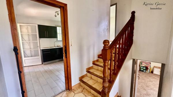 EMPLACEMENT PRIVILEGIE - SIX FOURS PROCHE LA COUDOULIERE - MAISON 3 PIECES - TERRAIN 300 M² - GARAGE - SOUS SOL