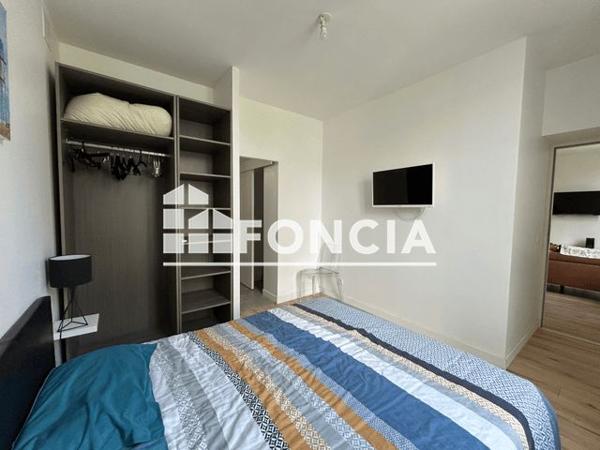 Location Appartement 2 pièces 37 m² - 94 ter rue Louis Thiers Rochefort 17300