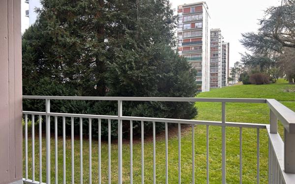 Appartement à louer    4 pièces •  Beauvais