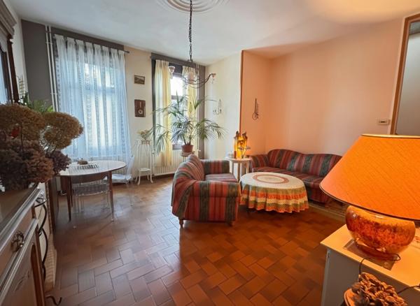 Raillencourt-Sainte-Olle – Maison individuelle + fonds de commerce FLEURISTE (5 min. Cambrai)