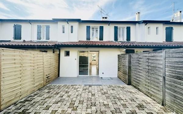 Maison à vendre    3 pièces • 75,02 m2 Anglet
