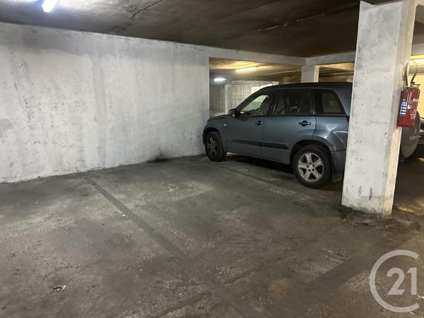 Parking à vendre  12,70 m2 PARIS - 75019