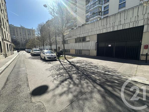 Parking à vendre  12,70 m2 PARIS - 75019