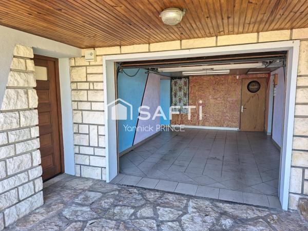 Spacieux pavillon de construction traditionnelle!