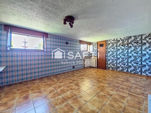 Spacieux pavillon de construction traditionnelle!