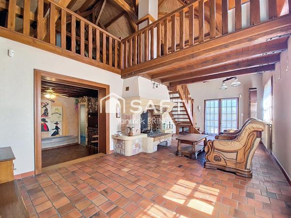 Spacieux pavillon de construction traditionnelle!